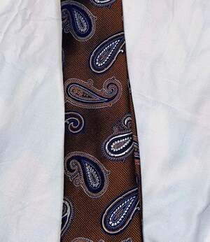 Jos A Bank  Silk Tie Men Amber Paisley Heritage Collection Jacquard